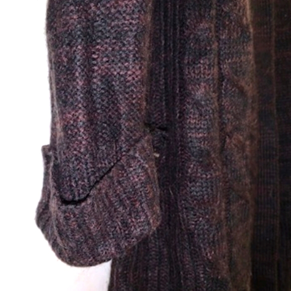 🎄- Ambiance sz L Dark Plum Long Line Cardigan - Picture 3 of 6